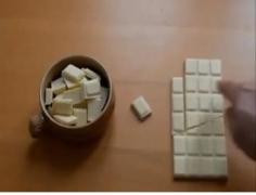 Magie sau logică? Cum poți lua un ”pătrățel”, dar ciocolata să rămână ÎNTREAGĂ!