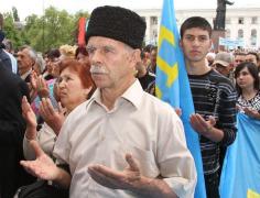 Tătarii şi ucrainenii din Crimeea, ameninţaţi cu represalii din partea Moscovei!