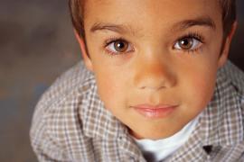 NU și-a DESCHIS GURA de mai bine de 10 ani! Cazul lui este INCREDIBIL!