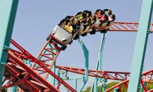 Stropiți cu SÂNGE în roller coaster! Scene de COȘMAR în parcul de DISTRACȚII!