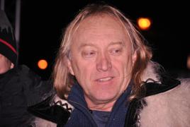 Hruşcă revine în România!