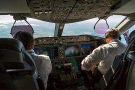 Veste bună pentru piloţi, ingineri de zbor şi stewardese! Iată ce au hotărât deputaţii