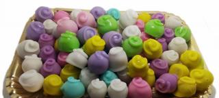 Îți fură ochii și le consumi cu mare plăcere! PERICOLUL din bomboanele fondante