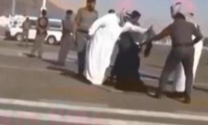 Imagini terifiante! O femeie a fost decapitată în plină stradă, în oraşul Mecca. Motivul?!
