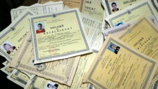 Diplomele de BACALAUREAT, eliberate după şase luni de întârziere