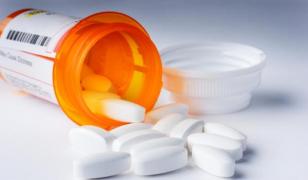 ATENŢIE, ROMÂNI! Un ieşean, pe MOARTE după ce a luat o PASTILĂ pe care toţi o FOLOSIM