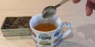 Uită de pastile și siropuri CONTRA TUSEI ori RĂCELII! Iată o rețetă naturistă care face MINUNI