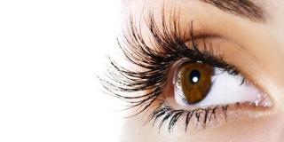 Cum să ai, în mod NATURAL, GENE lungi și dese? Caută în bucătăria ta cele PATRU INGREDIENTE