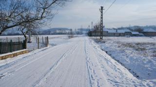 VREMEA se răceşte şi devine geroasă