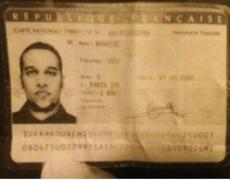 Gafă uriaşă! Atacatorii au fost indentificati după ce unul dintre ei şi-a uitat actul de identitate în maşină