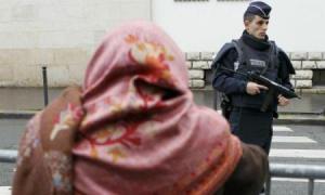 Musulmanii din Franța, sfătuiți să se delimiteze de jihadiști