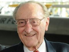 Fostul administrator NASA George Mueller, a încetat din viață la 97 de ani