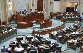 ULTIMĂ ORĂ! A fost adoptată legea privind votul prin corespondență