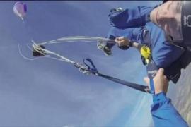 Medicii fac tot posibilul să-l ţină în viaţă pe instructorul de paraşutism. Bărbatul are nevoie de sânge