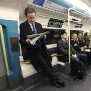 Imaginea ZILEI: Nu are nevoie de coloană oficială, nici de mașină. Un lider european a cedat locul în metrou!