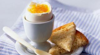 Nici MEDICILOR nu le-a venit SĂ CREADĂ! Ce se întâmplă dacă mănânci două ouă fierte pe săptămână, timp de o lună