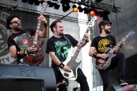 Mărturiile unui prieten al trupei Goodbye to Gravity: „Au făcut concertul cu banii lor"