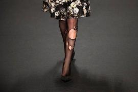 UIMITOR! Dacă faci acest lucru dresurile tale nu se vor mai rupe niciodată!