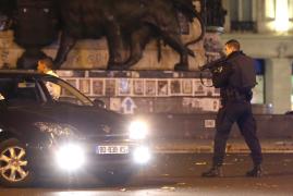 Autorii atentatelor din Paris erau "profesionişti"