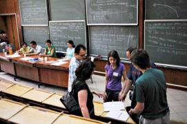 Un minut de reculegere în memoria tinerilor care și-au pierdut viața în incendiu