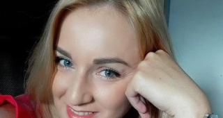 Primul mesaj al Corinei, o rănită din Colectiv:  „Vă scriu cu singurul deget nebandajat”