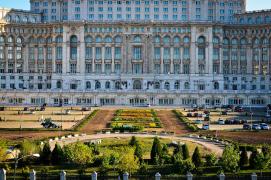 Record! Este cel mai numeros parlament din lume!