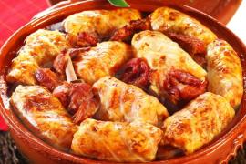 Punem pariu că nu ştiai? Ce se întâmplă în CORPUL tău când mănânci SARMALE