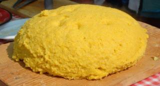 Ai preparat-o greșit până acum! Mănânci des MĂMĂLIGĂ?! Este INCREDIBIL ce se întâmplă cu corpul tău!