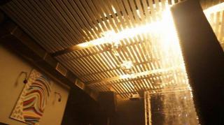 FOTO INEDIT! O nouă fotografie din timpul incendiului din Colectiv! Stâlpul şi tavanul în flăcări!