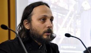 Mesajul unui preot, VIRAL pe Facebook după TRAGEDIA din clubul Colectiv: ''Piesa 'The day we die' are un mesaj PERFECT ORTODOX''