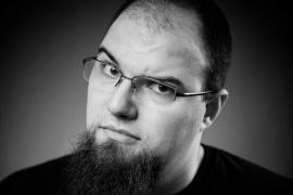 Alexandru Chelba s-a stins astăzi, în ciuda tuturor eforturilor disperate. Era pasionat de fotografie și... Batman