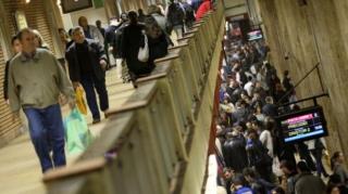 UPDATE. Pachet suspect la metrou în Bucureşti. Staţia Piaţa Unirii 1, evacuată