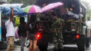 Peste 700.000 de persoane din Filipine, evacuate preventiv din cauza avansării Taifunului Melor