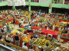 Polițiștii continuă controalele în piețele Capitalei