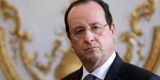 Ce cred francezii despre președintele Hollande după atacurile de la Paris