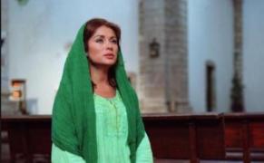 Ţi-o mai aminteşti pe Esmeralda? Vezi cum arată acum, la 46 de ani!