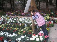 Ce MINUNE s-a petrecut la MORMÂNTUL lui ARSENIE BOCA. Credincioșilor nu le-a venit să creadă