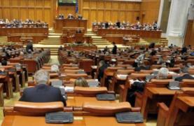 Aleşii locali îşi pierd mandatele dacă sunt condamnaţi definitiv la o pedeapsă cu executare