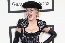 Madonna, acuzată că a folosit o falsă maşină de poliţie pentru a scăpa de aglomeraţie