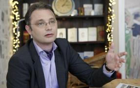 Jurnalistul Luca Niculescu va fi ambasador al României la Paris