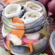 CEA MAI SIMPLĂ rețetă pescărească de PEȘTE MARINAT. Nicio GOSPODINĂ nu ți-a dezvăluit până acum SECRETUL