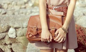 Ce spune POȘETA pe care o porți despre tine!