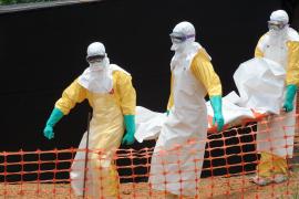 Ebola a ucis 9365 de oameni