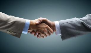 Bune de pus la rană! Zodii în care poți avea oricând încredere