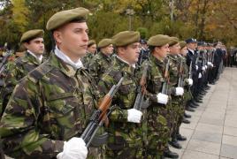 Armata română RECRUTEAZĂ tineri pentru cariera militară