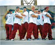 Îţi mai aduci aminte de TAZ de la Simplu? Iată cum arată la 45 de ani