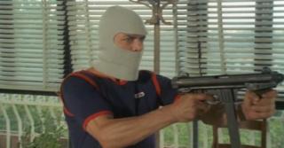 Doi români şi opt italieni, răniţi într-un jaf armat la un supermarket din Italia