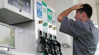 Se întâmplă iar! Benzina s-a scumpit cu peste 10%