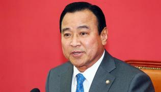 Decizie BOMBĂ! Premierul și-a DAT DEMISIA!