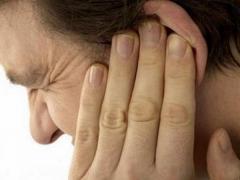 SIMPLU, chiar la tine acasă! Cum poți înlătura DOPURILE de CEARĂ din ureche